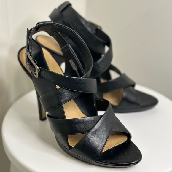 Le Chateau Leather Strapped Heels - Picture 1 of 6